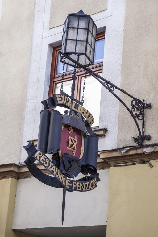 Excalibur Penzion A Restaurace Moravská Třebová Exteriör bild