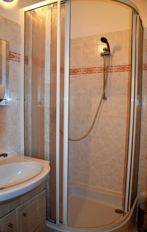 Excalibur Penzion A Restaurace Moravská Třebová Exteriör bild
